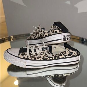 Converse Leopard Print Low-Tops